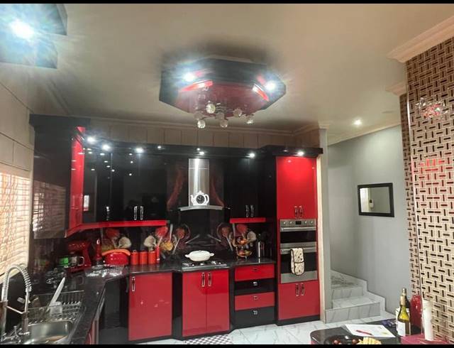 2 BEDROOM HOUSE FOR SALE IN MALVERN